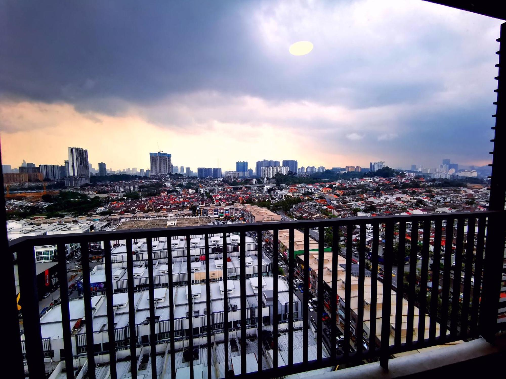 Pinnacle Sri Petaling * Kuala Lumpur